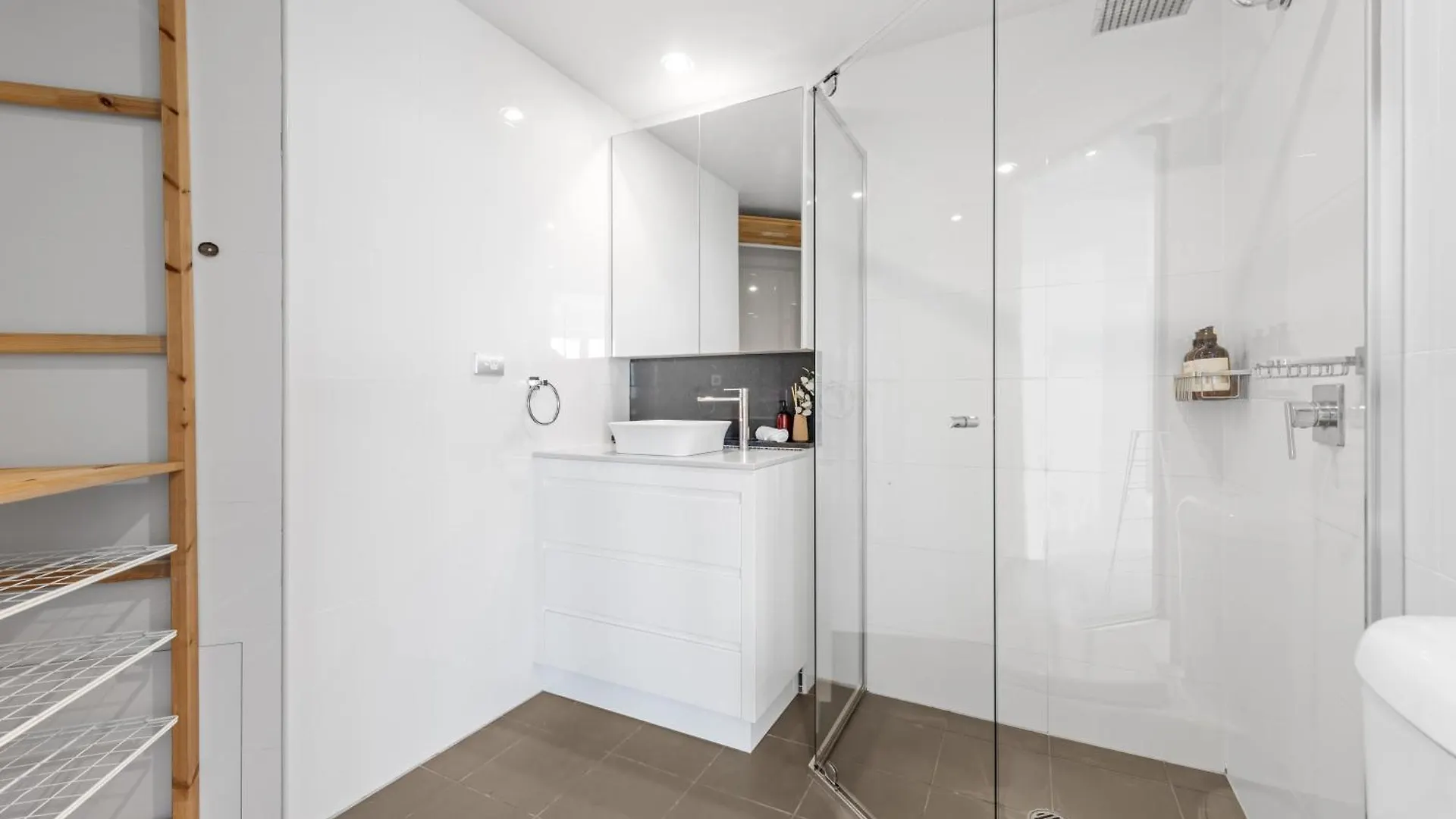 בריסביין Stunning Sky Home With Endless Views, Pool & Parking 0*,